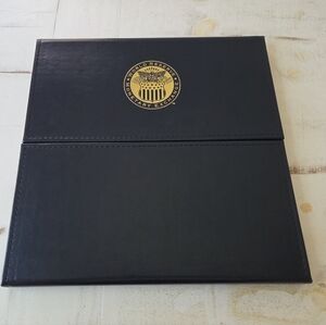 World Reserve Monetary Exchange - USA Presidential Dollars Collection Book
